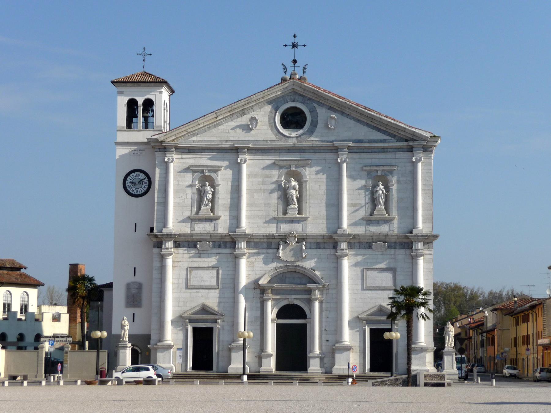 White Istrian-stone facade of Palmanova's Duomo Dogale on Piazza Grande