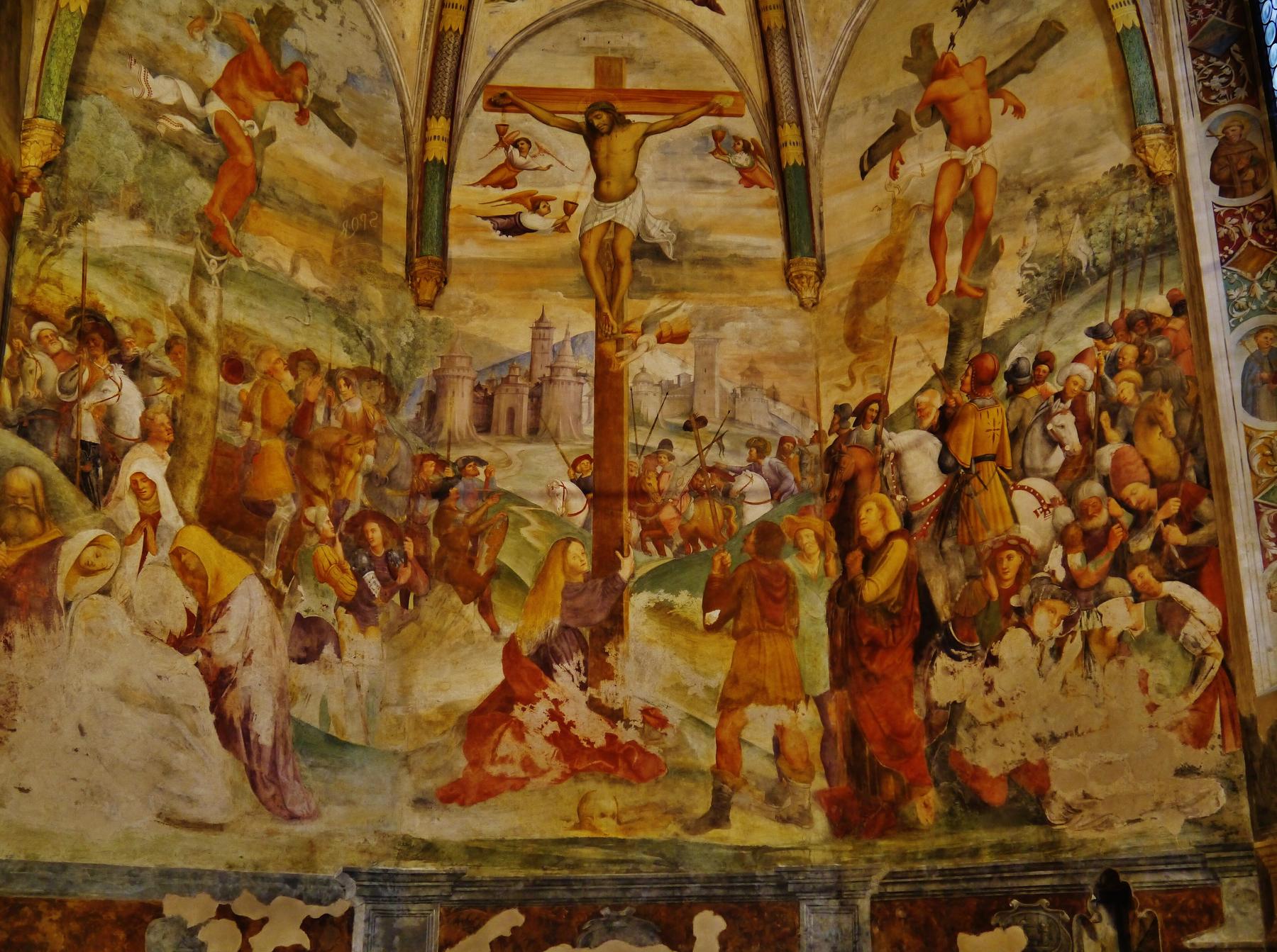 Pellegrino da San Daniele's Crucifixion fresco in the church of Sant'Antonio Abate